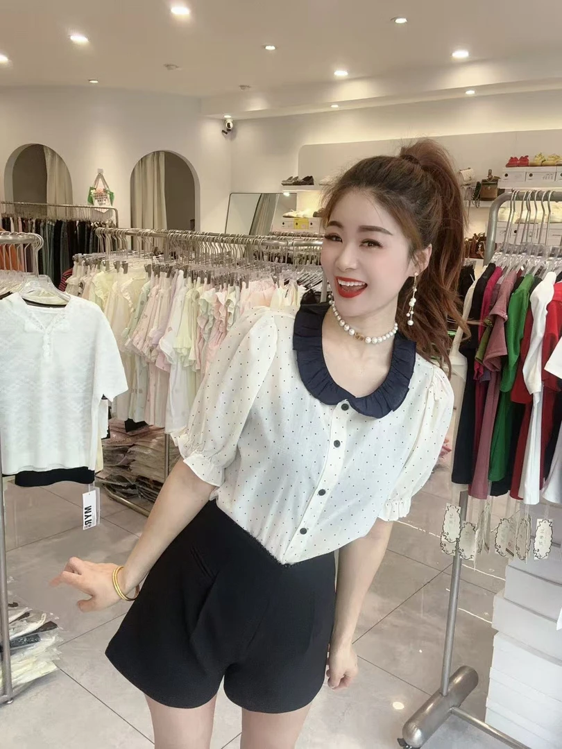 娃娃领拼色波点百搭洋气衬衣