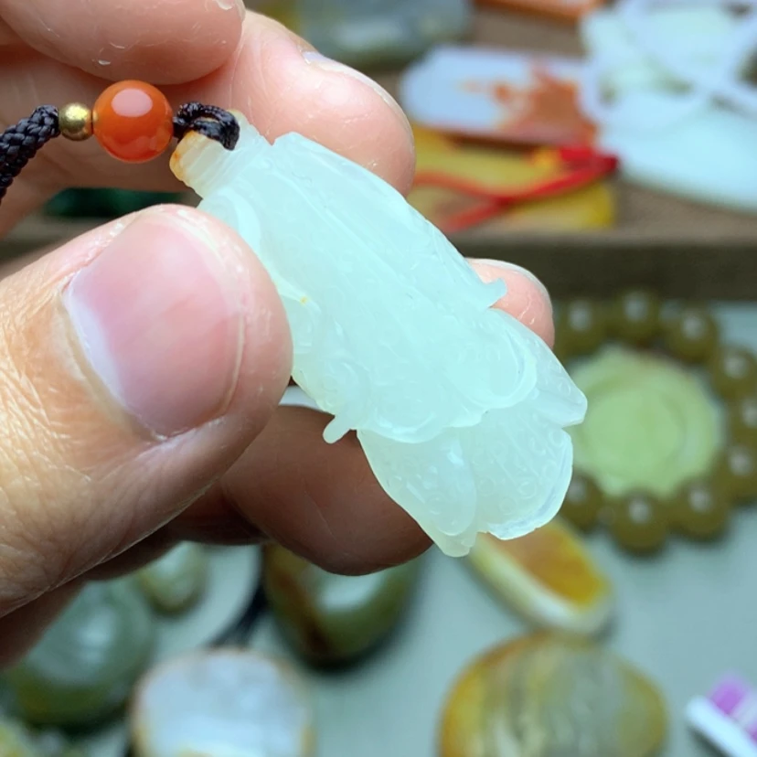 【闪购商品】颈饰未镶嵌和田玉