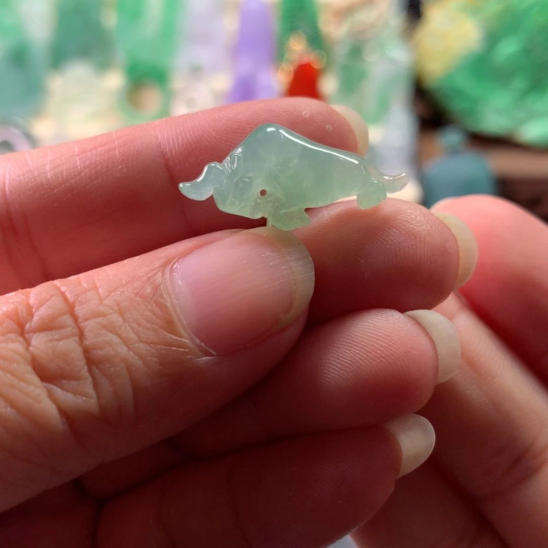 未镶嵌定制翡翠翡翠