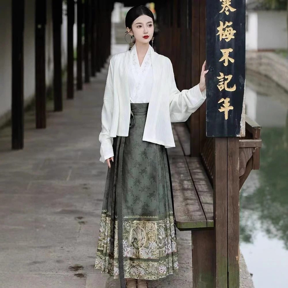 【天女下凡】改良汉服中国秋冬上衣搭配新款日常马面裙全套一整套