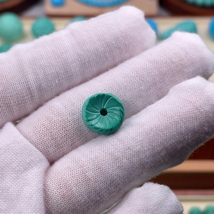 精品绿色羽毛扣卡12mm