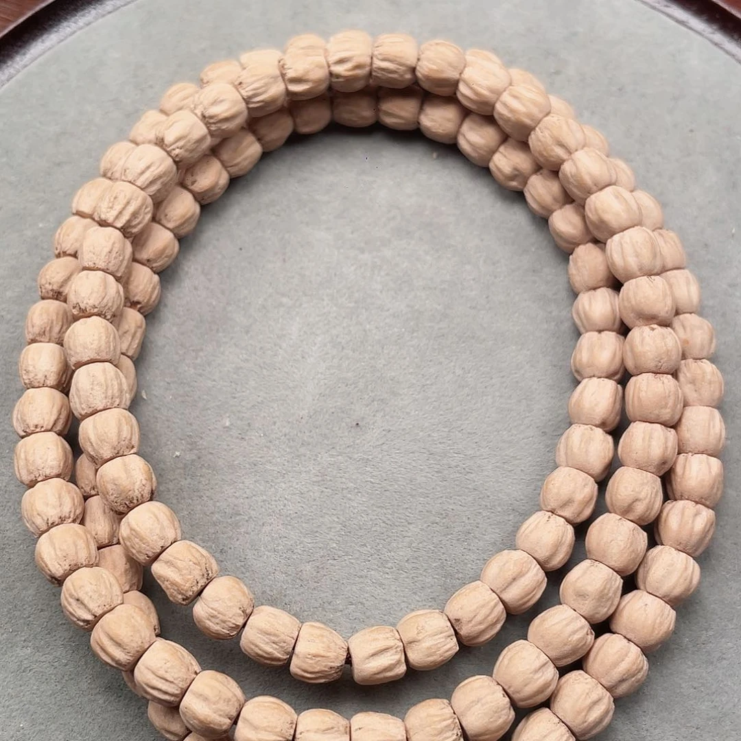 柏香籽/百香籽吊坠水晶皮～元宝财神