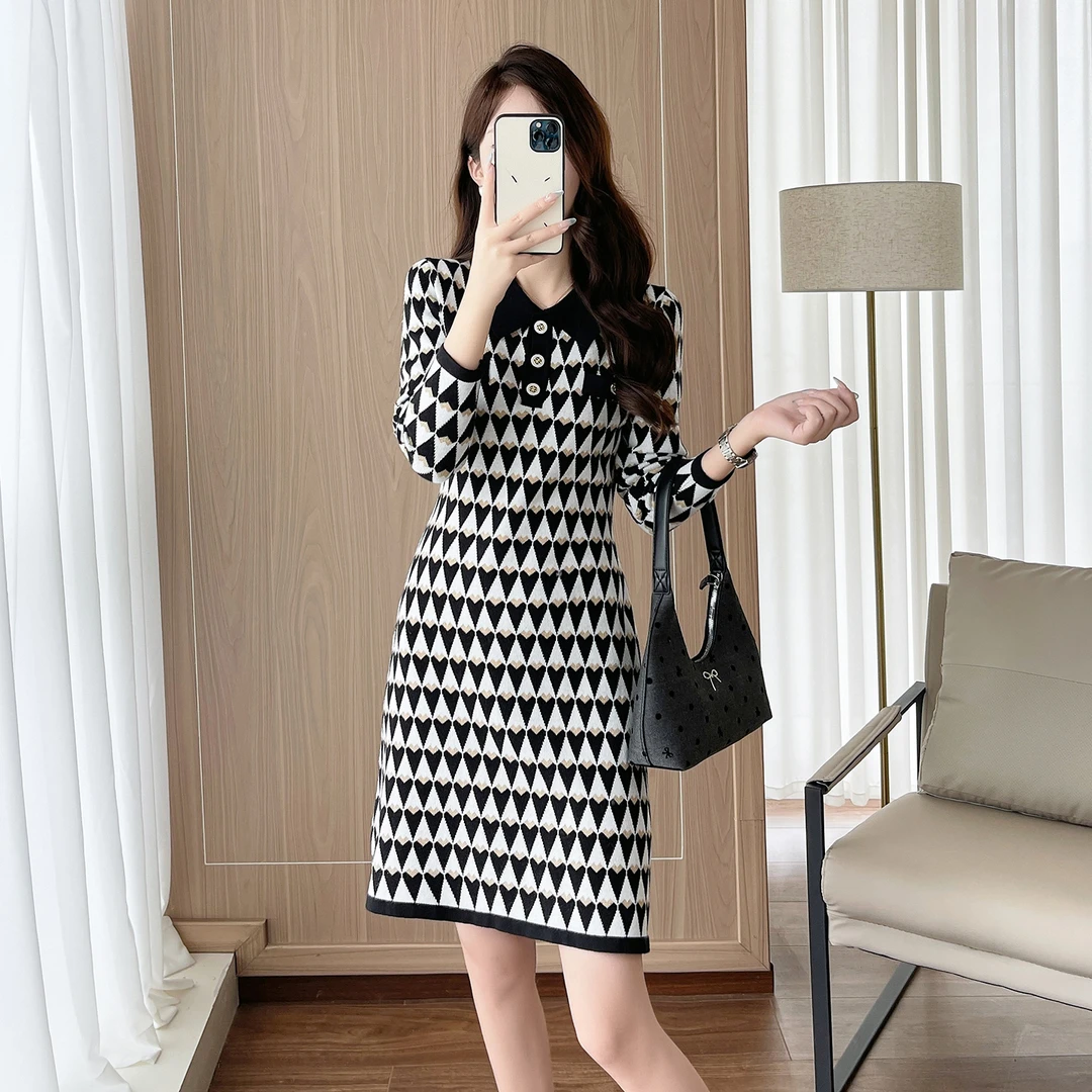 长袖秋季连衣裙2025新款格子翻领显瘦小香风女装A字针织裙子秋冬