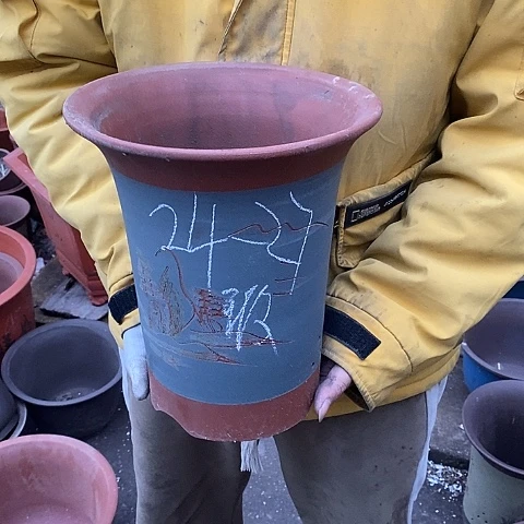 紫砂中国宜兴紫砂花盆，