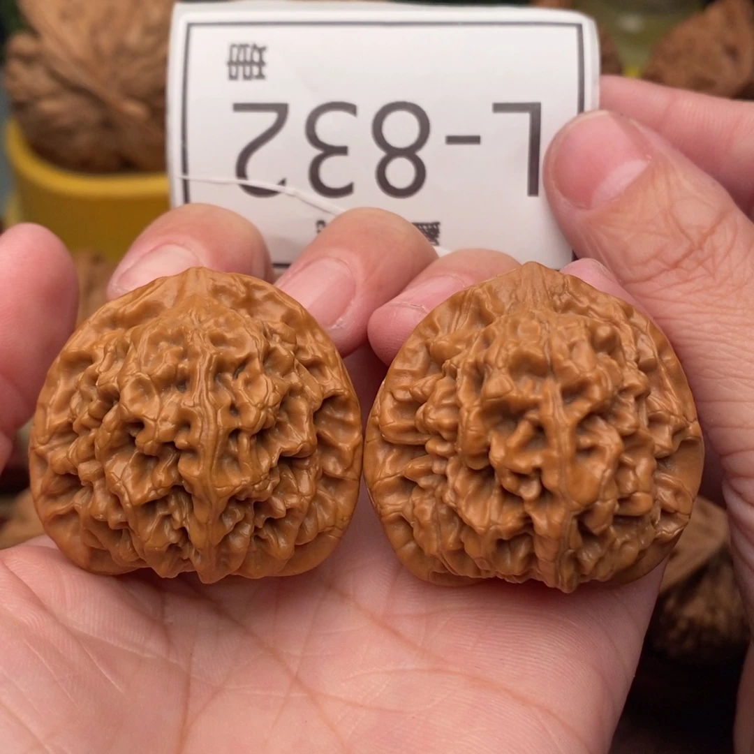 文玩核桃把件秦闷37….