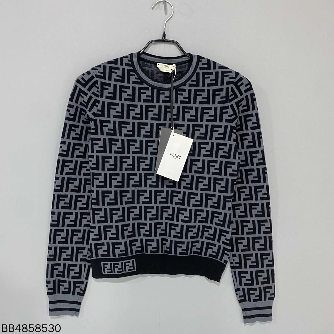 全新未使用 FENDI/芬迪 老花满印针织长袖/38码/58530