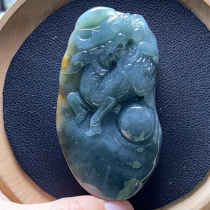 翡翠未镶嵌颈饰翡翠a货