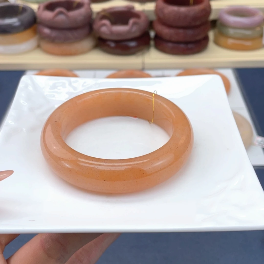 【闪购商品】石英质玉手镯未镶嵌晓*