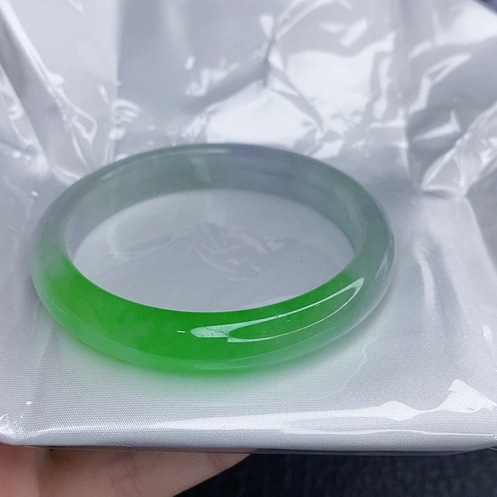 翡翠手镯未镶嵌一图一物实物为准