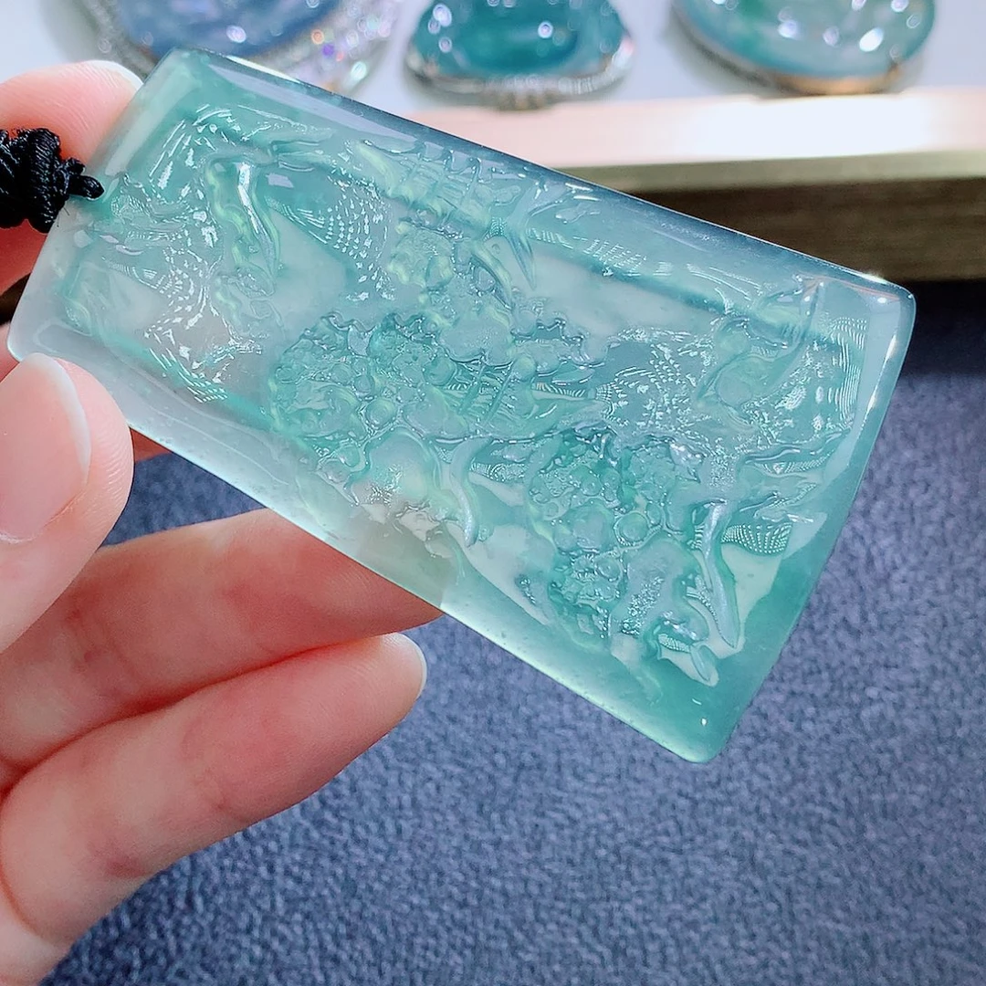 翡翠未镶嵌颈饰翡翠