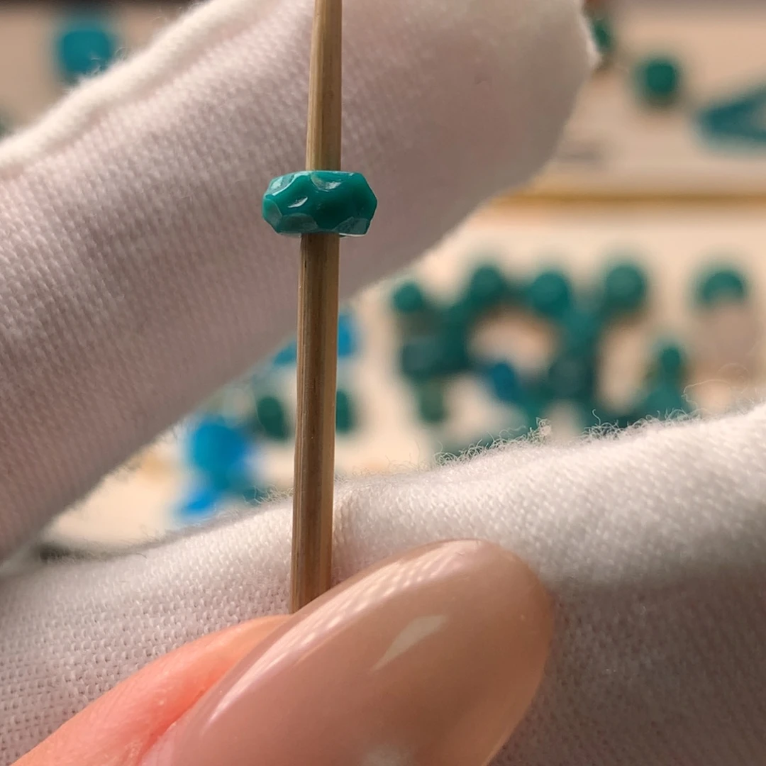 绿松石未镶嵌配饰