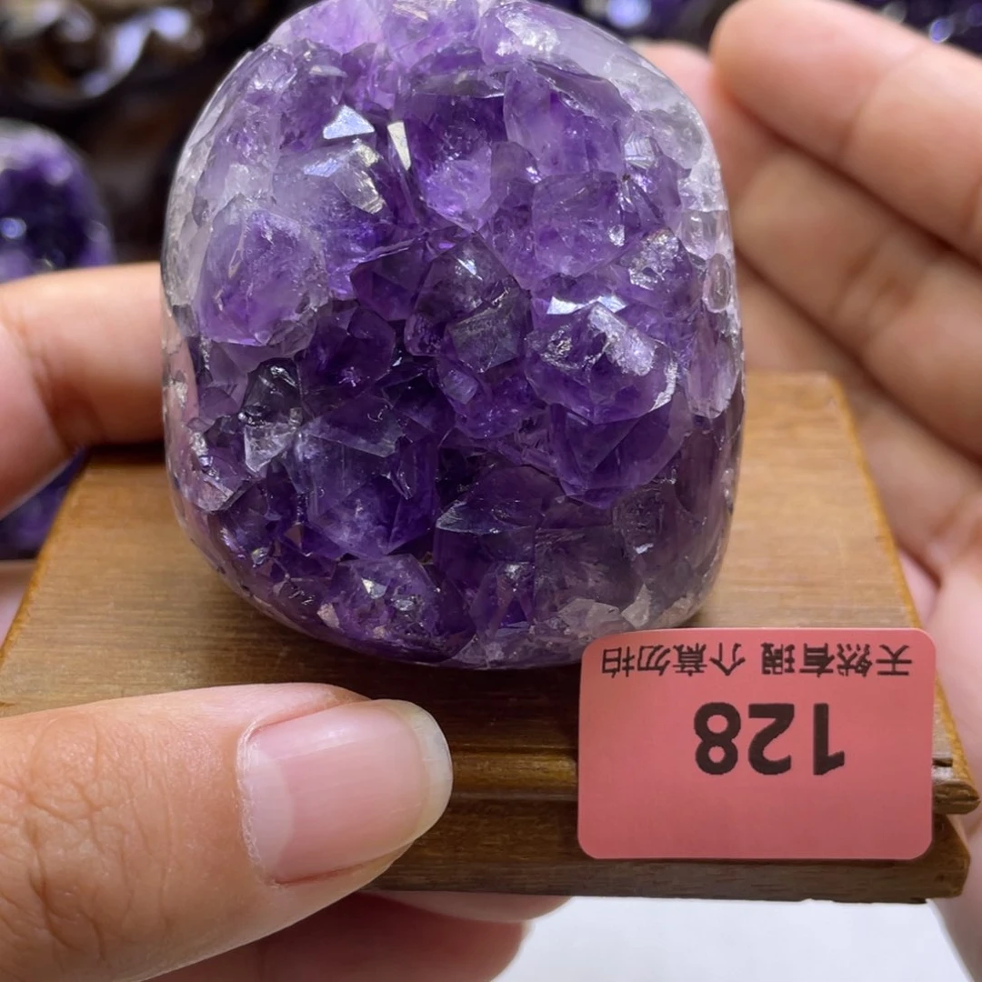 未镶嵌水晶大型摆件（非配饰）