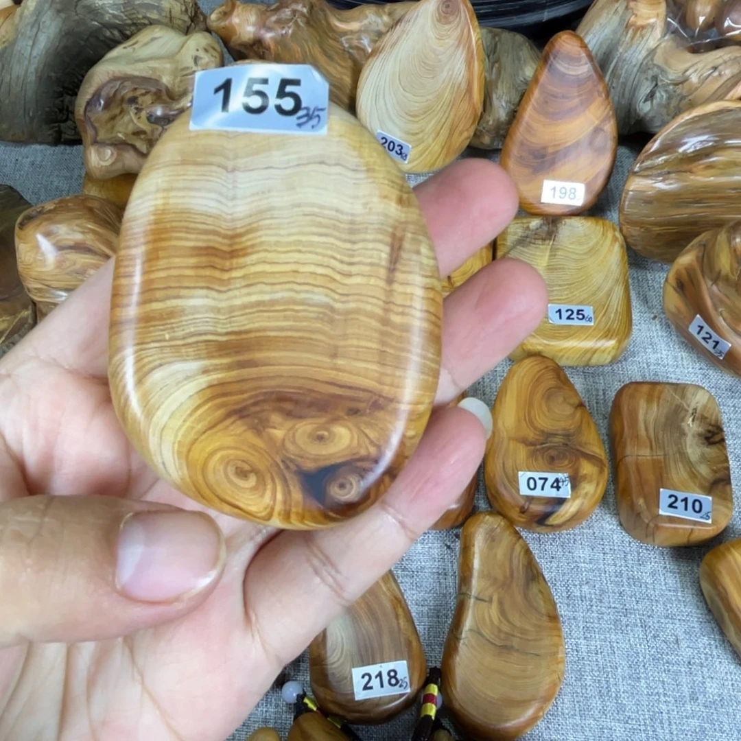 是***啊柏木太行崖柏手把件有裂介意慎拍