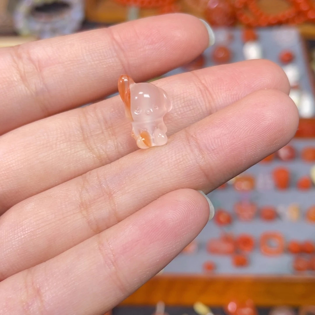 南红玛瑙未镶嵌玉桂狗