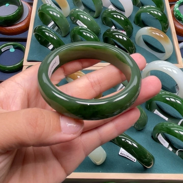 和田玉手镯未镶嵌5354