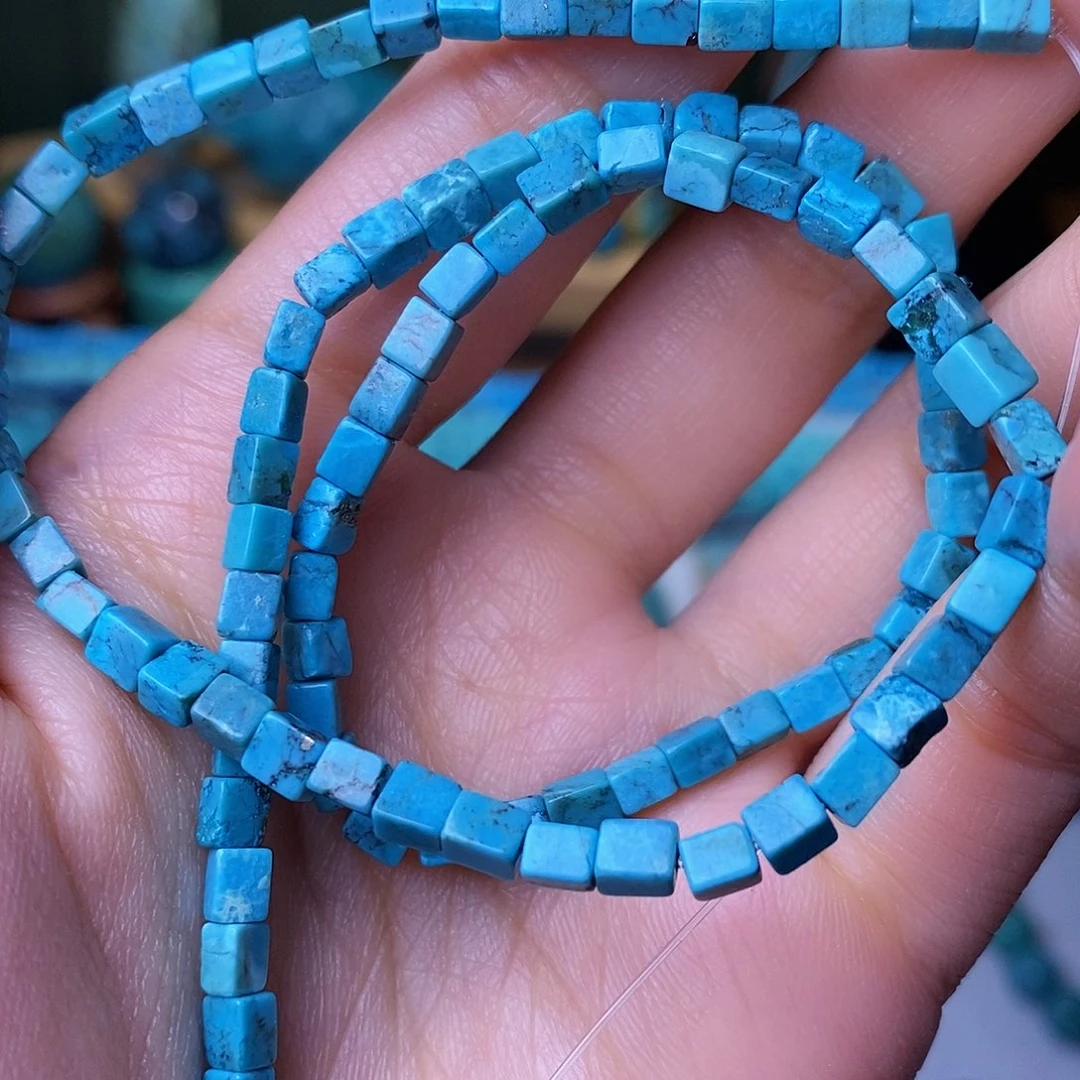 十堰原生态绿石头特色手工配饰