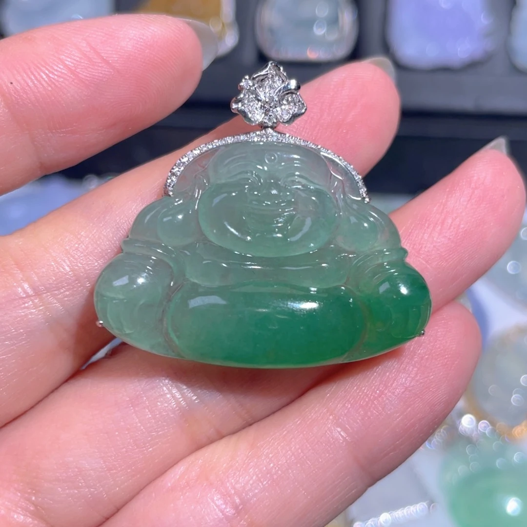 颈饰18K金镶嵌翡翠翡翠