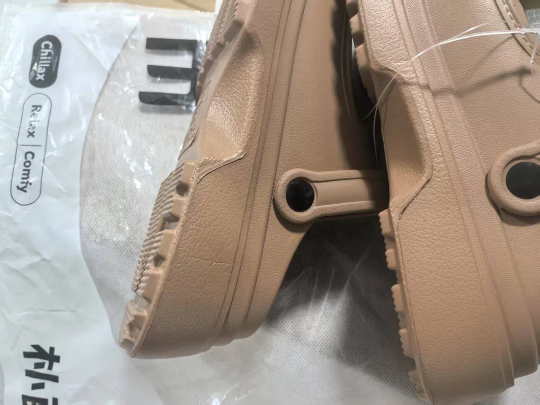 品牌瑕疵 玛丽珍洞洞鞋某p某x 有瑕疵 软底 踩屎感休闲