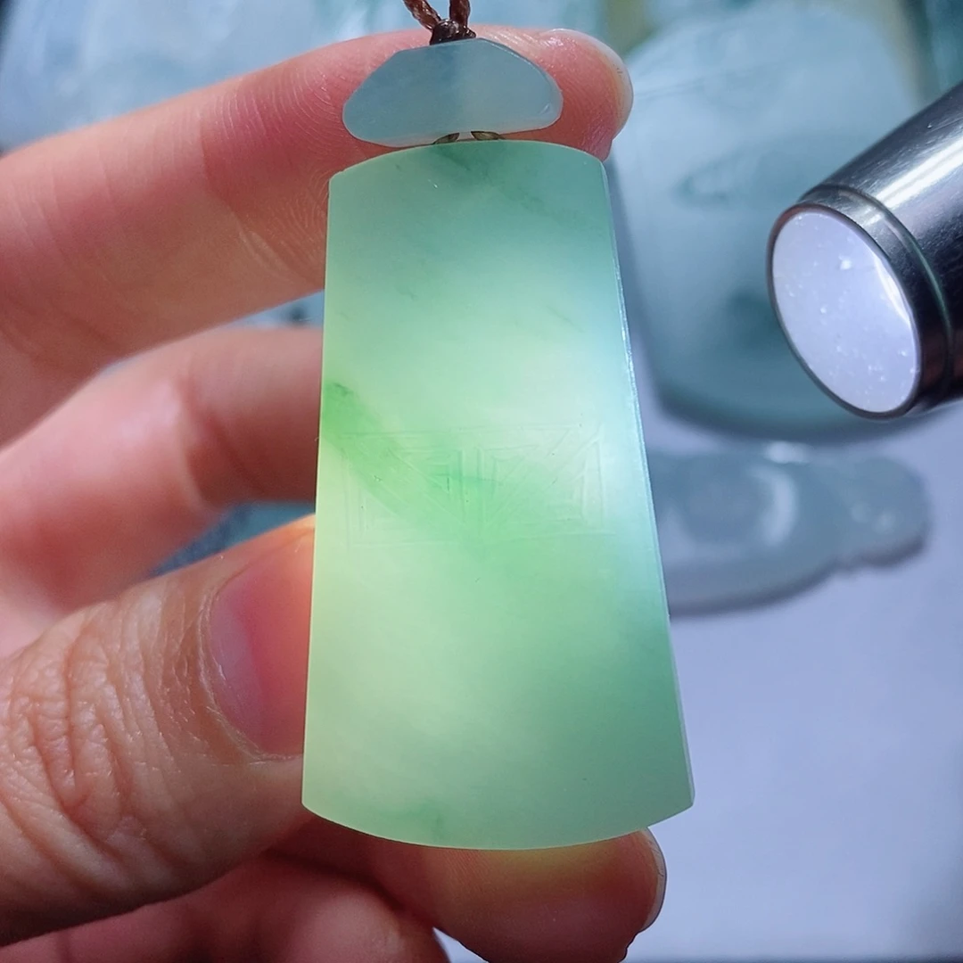 定制翡翠未镶嵌毛货付款后确认抛光