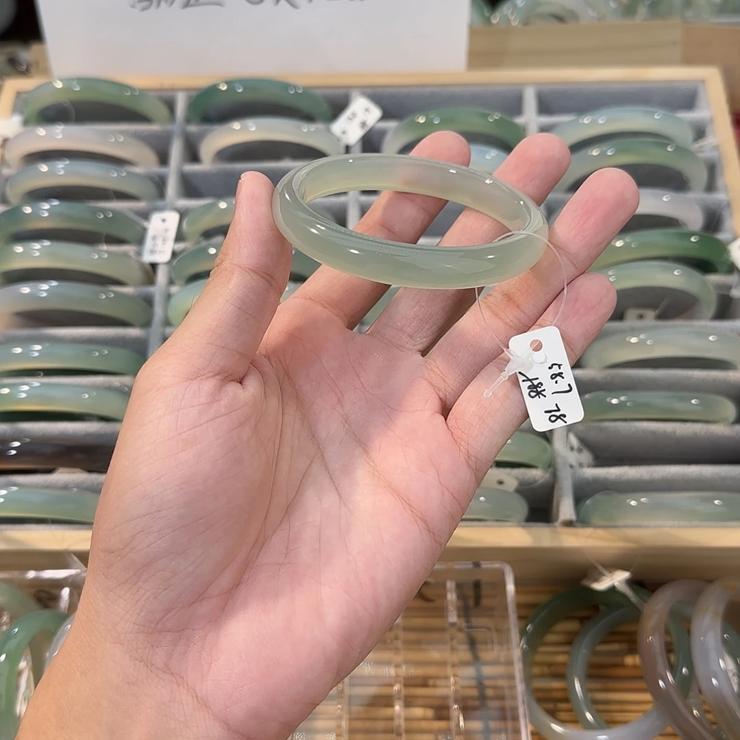 玛瑙/玉髓手镯未镶嵌圈口58.7