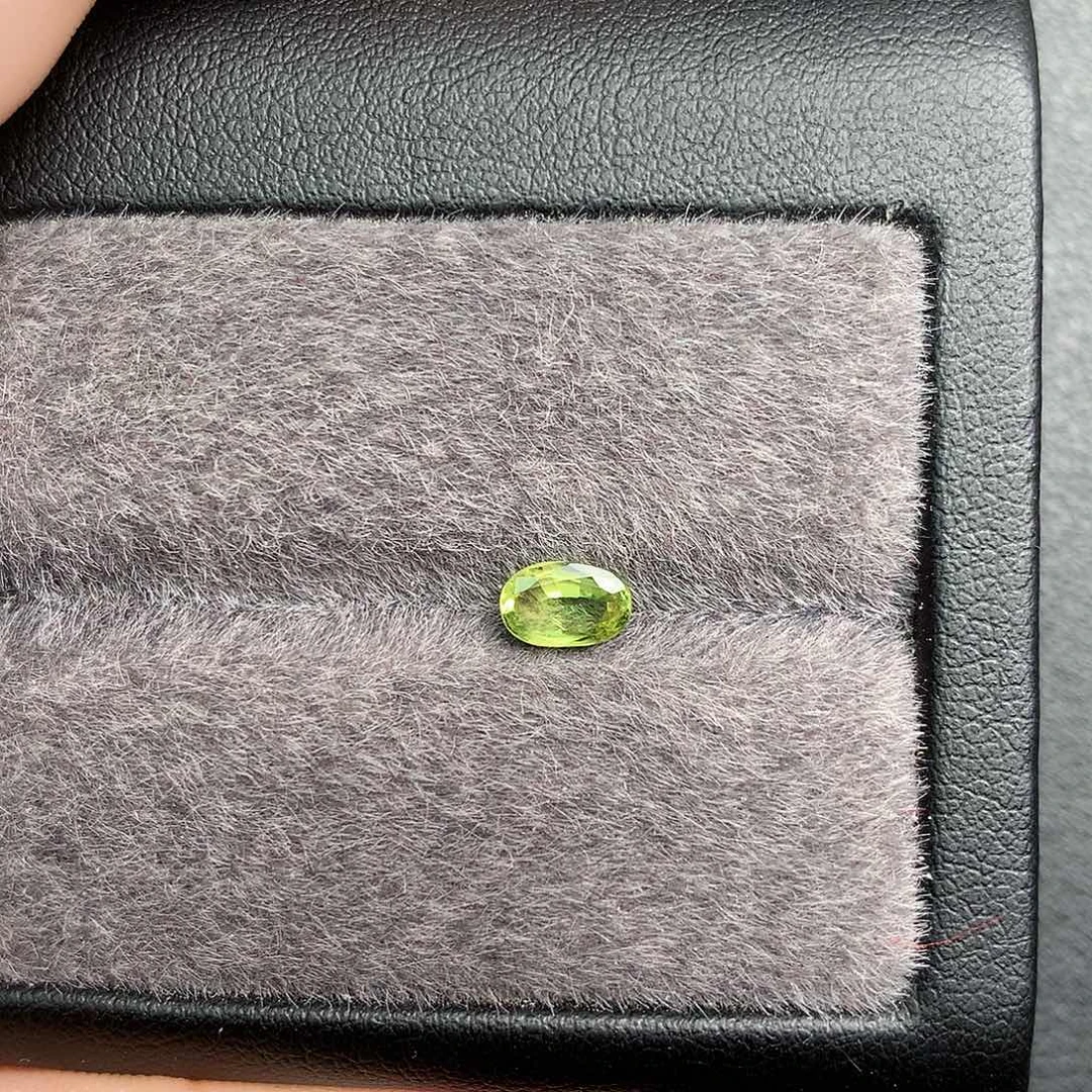 裸石彩色蓝宝石天然彩色蓝宝石0.65CT