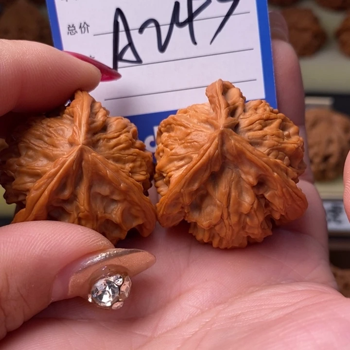 桃核吊坠老*民大三棱大三棱