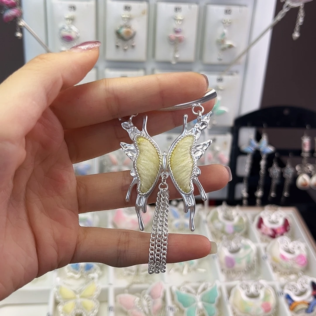 合金布艺蝴蝶吊坠15