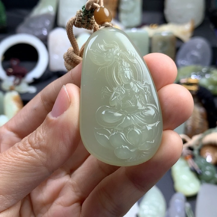 和田玉未镶嵌颈饰