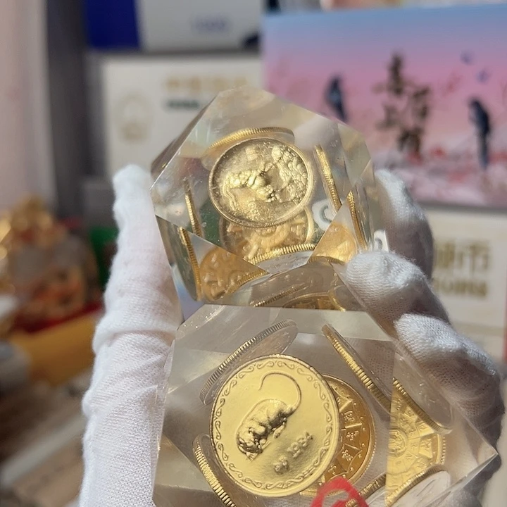 l***l其他普通金属生肖纪念章水晶球，，，