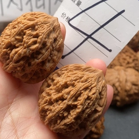 桃核吊坠39全品麦虎