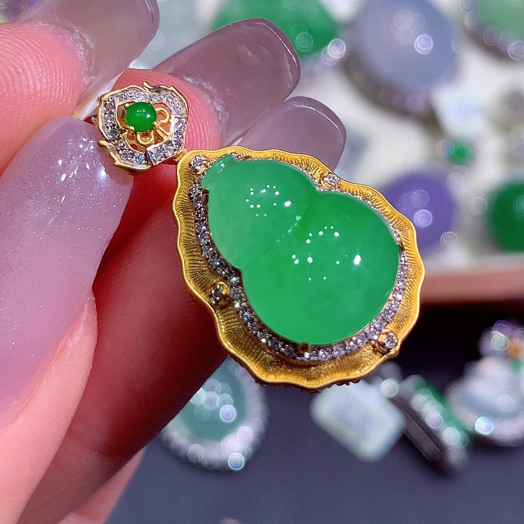 翡翠18K金镶嵌吊坠(不含链)