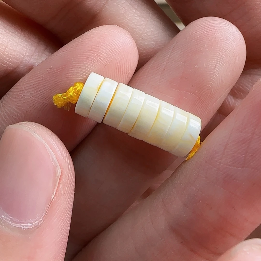 琥珀裸石未镶嵌蜜蜡