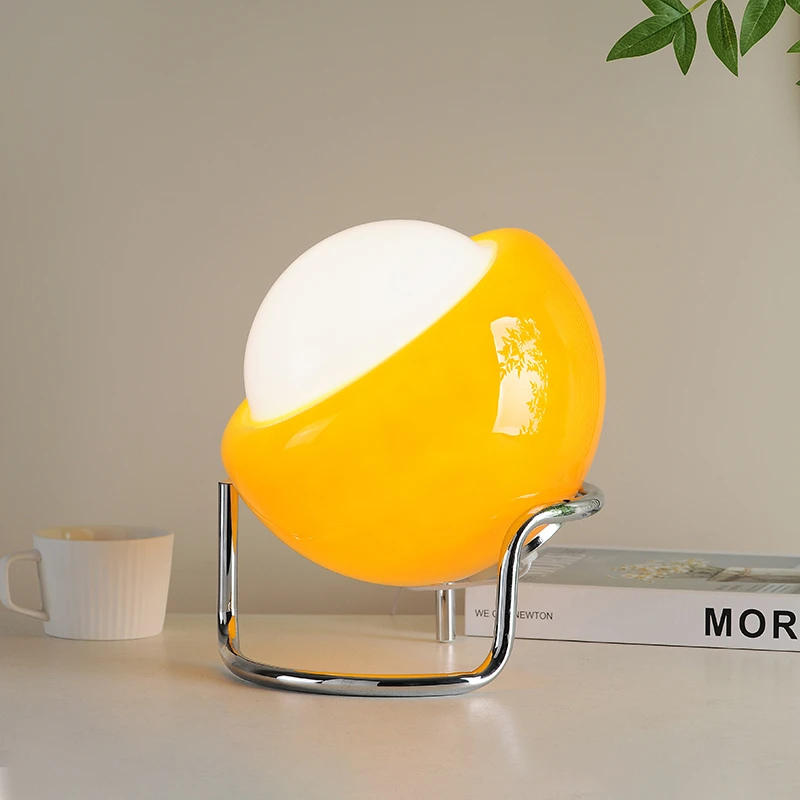 中古奶油风台灯卧室床头书房vintage玻璃包豪斯氛围灯摆件高级感