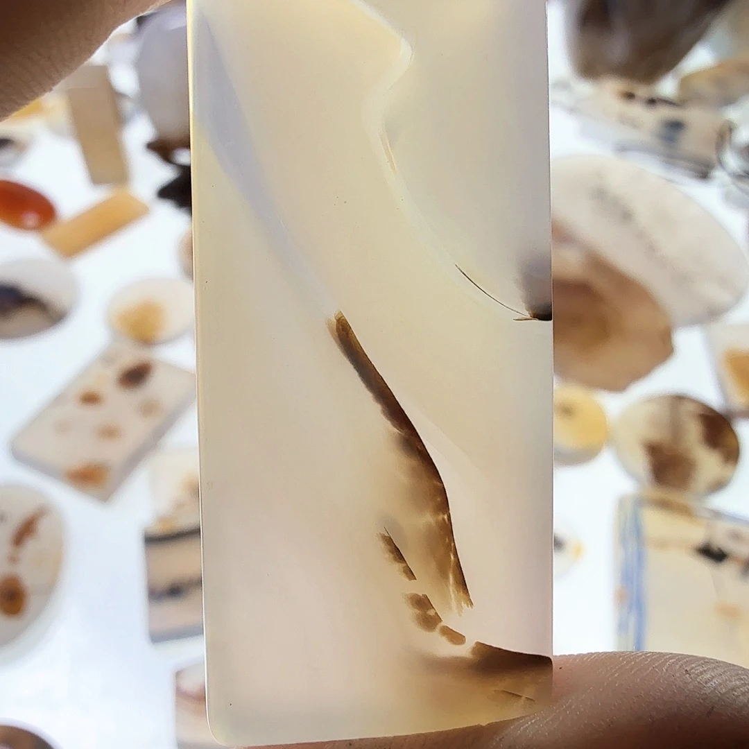 玛瑙/玉髓未镶嵌珠宝半成品