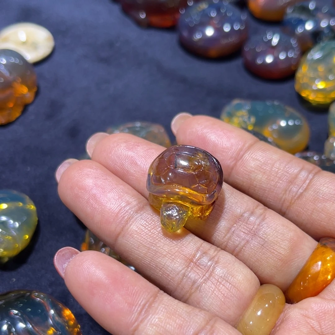 琥珀未镶嵌手串乌龟