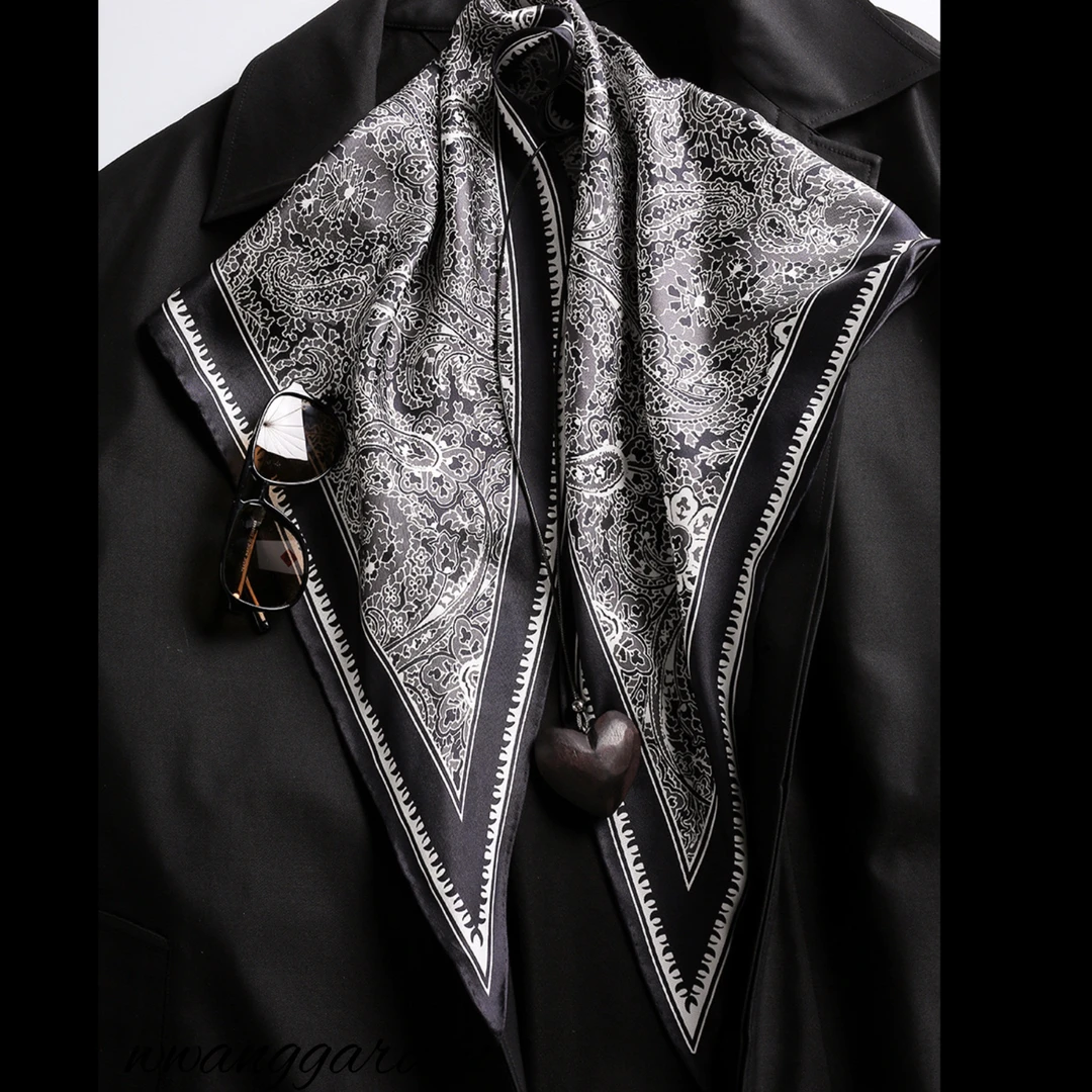 意大利老钱！复古佩利斯腰果花薄款时尚气质休闲披肩经典三角丝巾