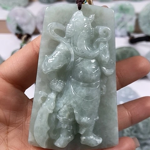 翡翠颈饰未镶嵌关二爷福利