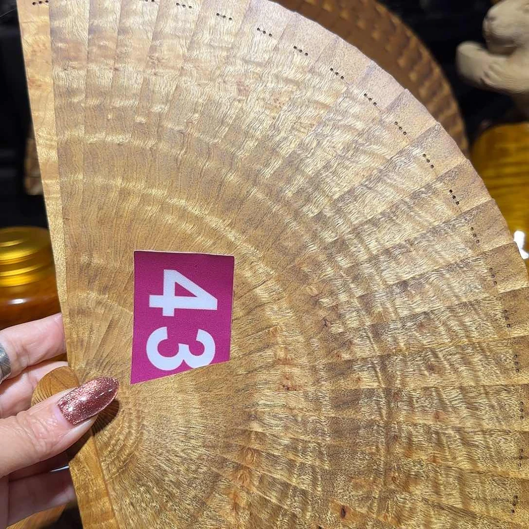 金丝楠用****1金丝楠木手把件