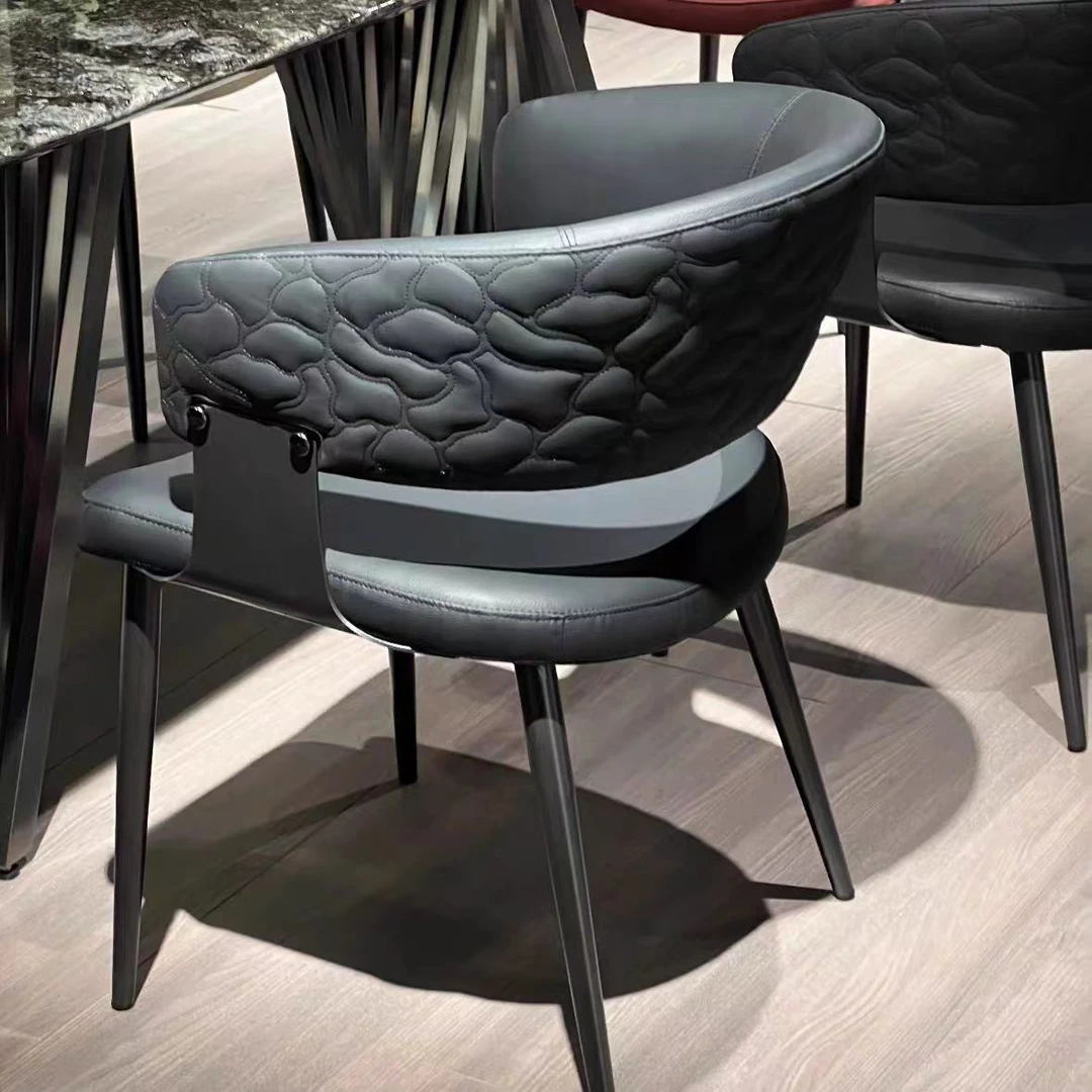 意式极简真皮餐椅现代简约家用设计师靠背椅酒店洽谈小户型休闲椅