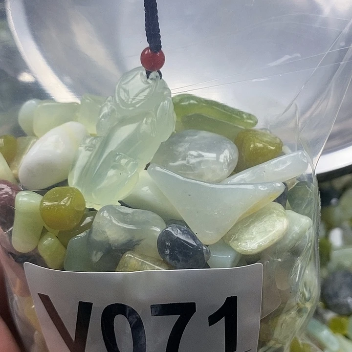 未镶嵌蛇纹石玉鱼缸石