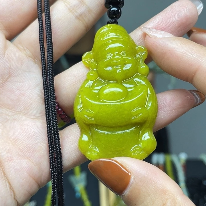 未镶嵌蛇纹石玉颈饰