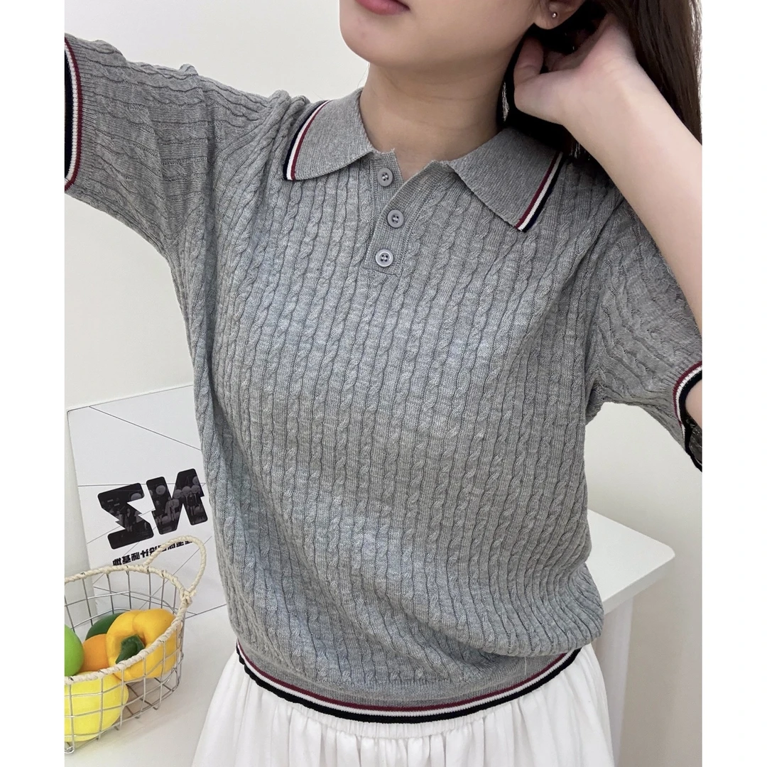 1135#【咩咩】韩系简约纯色百搭单排扣针织T恤