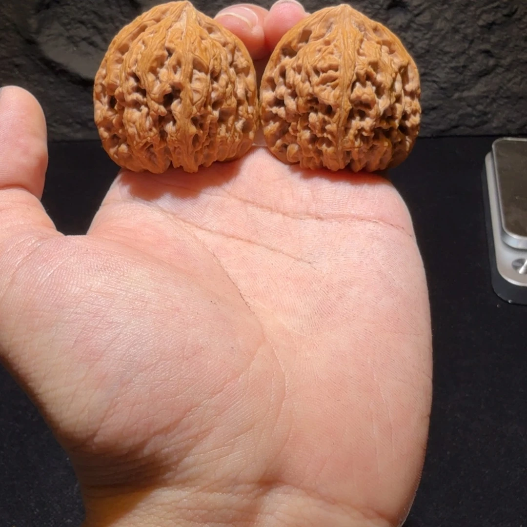 文玩核桃吊坠42鹰嘴克重46