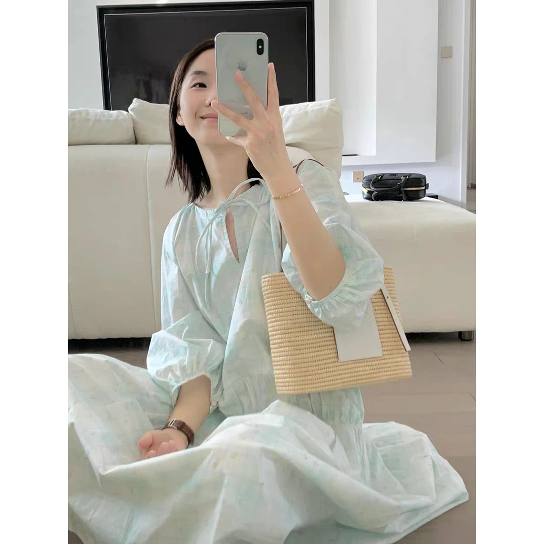 裙子洋气衣服女系带可调节领口连衣裙直播大摆背带裙新款洋气减龄