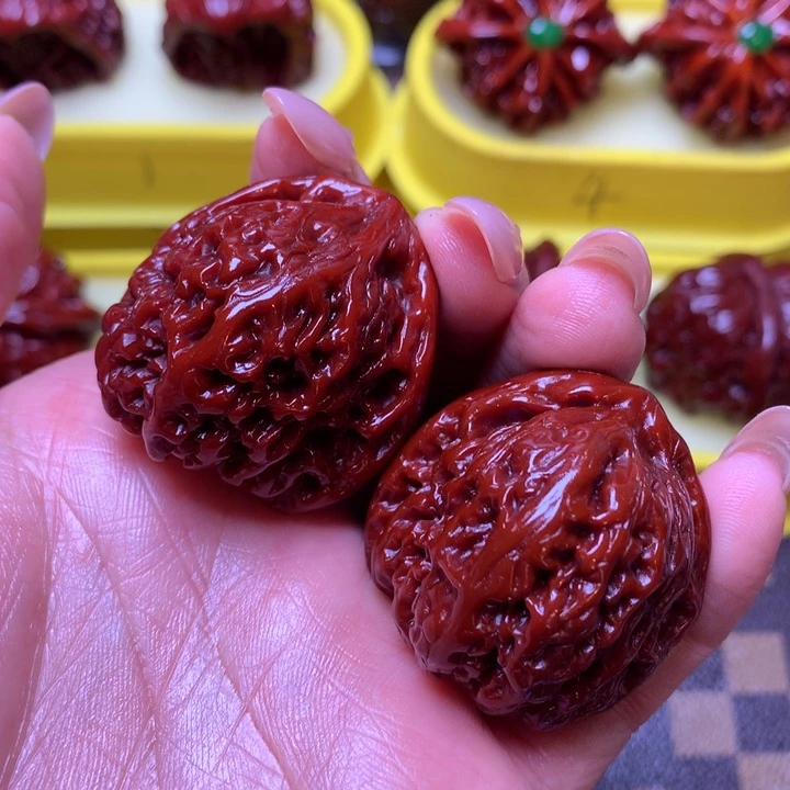 文玩核桃吊坠南疆石36尺