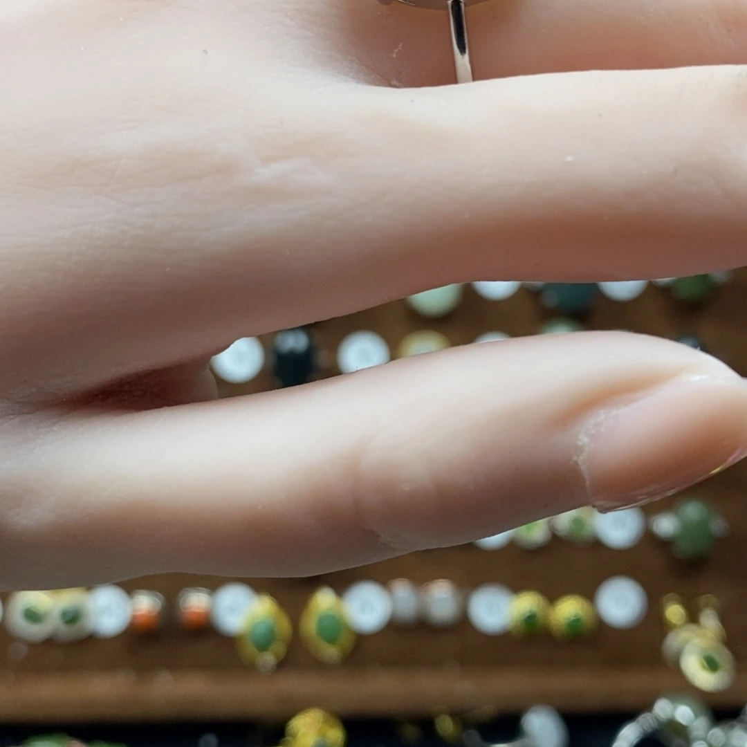 和田玉（青白玉）戒指合金