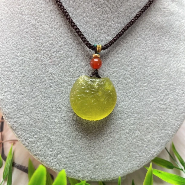 天然玉石岫玉吊坠手工锤纹工艺哑光男女款时尚简约