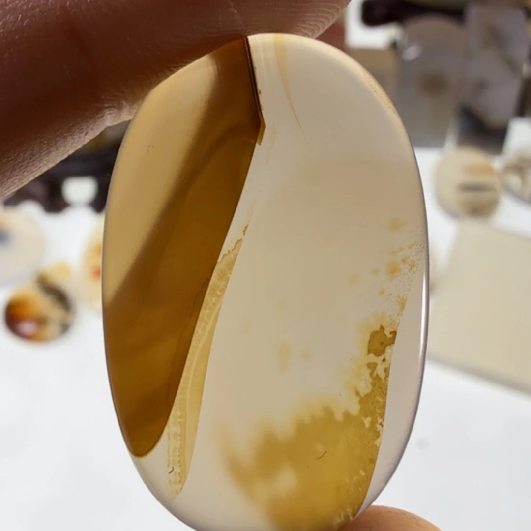 玛瑙/玉髓未镶嵌珠宝半成品