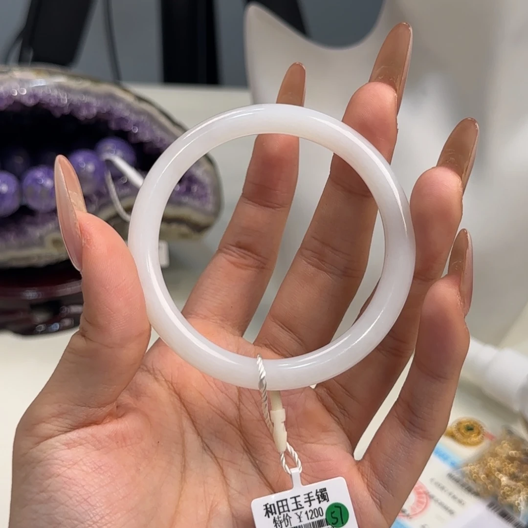 和田玉未镶嵌手镯24号