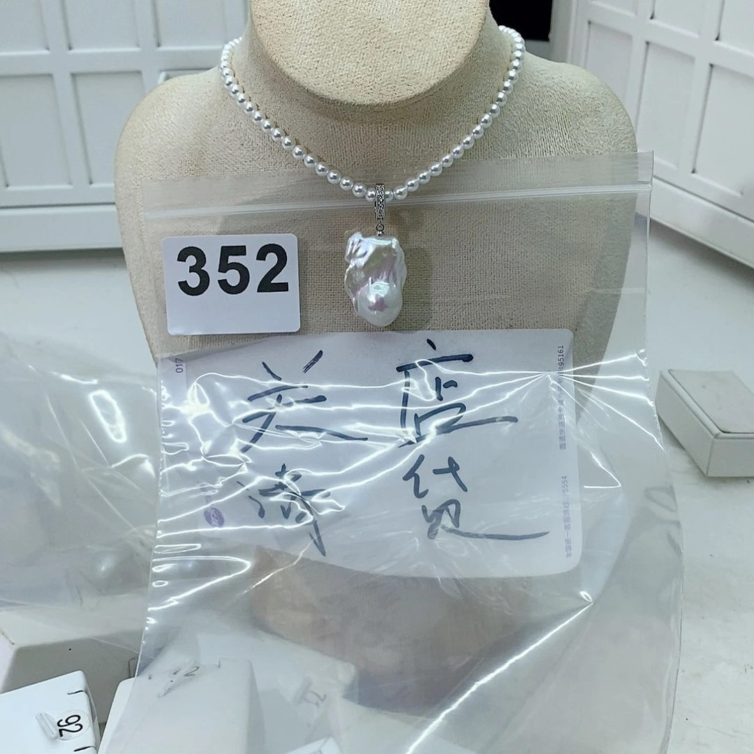 淡水珍珠颈饰合金